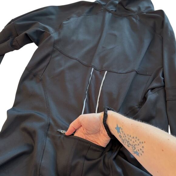 The North Face Long Sleeve Quarter Zip-Up - Large - Black, Athletic Jacket - Picture 9 of 10